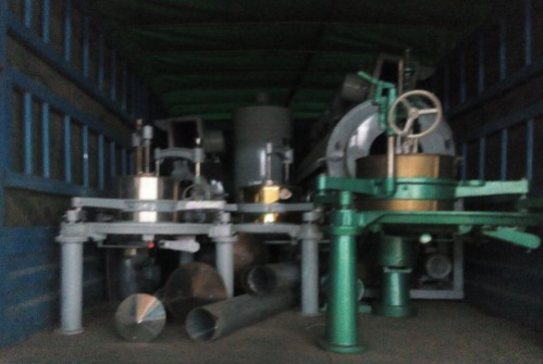 信陽茶葉機(jī)械發(fā)往貴州興義市七舍鎮(zhèn)